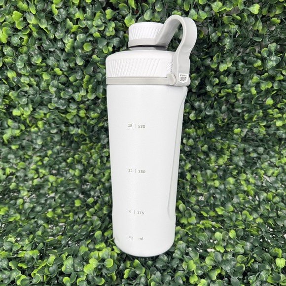 Blender Bottle Radian 26 oz Insulated Shaker Bottle Wht Stainless Steel Workout - Picture 3 of 4